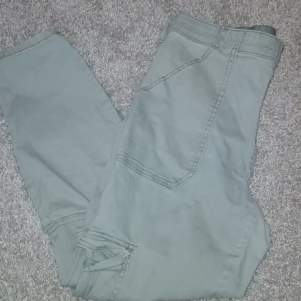 4/$18 Sincerely Jules green skinny cargo jeans